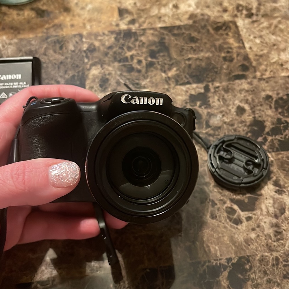 Canon PowerShot 📷 - Picture 9 of 13